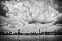 New York City / Manhattan Skyline by Thomas Schaefer