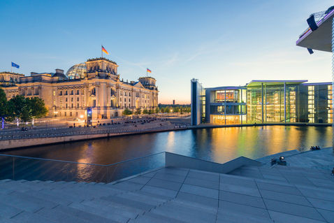 Reichstag-pl-haus-ag-5400