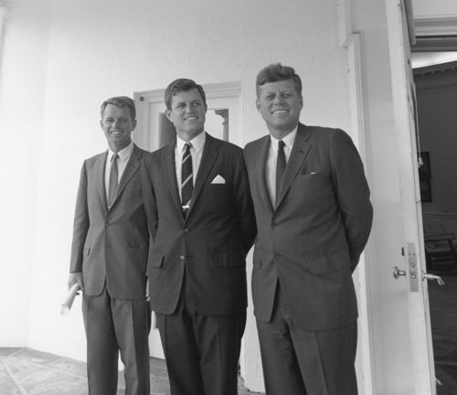 1069-kennedy-brothers-john-ted-robert-standing-together-photo-poster-jpeg