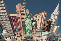 Las Vegas Strip mit Freiheitsstatue und Hotel New York von Christian Hallweger