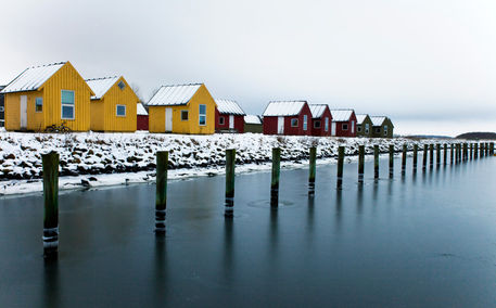 Cabins-by-harbour