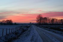Sonnenuntergang im Winterwunderland by Anja  Bagunk
