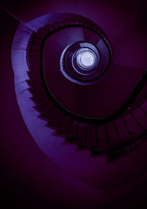 Spiral staircase in violet tones by Jarek Blaminsky