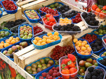 Obst auf einem Markt in Venedig von werkladen-koeln