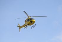 Yellow Media Helicopter von Malcolm Snook