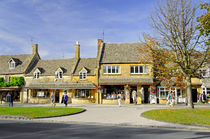 High Street Shops in Broadway, Gloucestershire by Rod Johnson