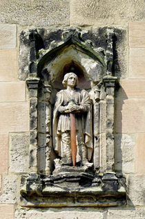 Figure of St Wystan above Porch Door von Rod Johnson