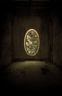 Forgotten room by Jarek Blaminsky