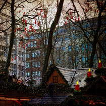 AT THE CHRISTMAS MARKET by urs-foto-art