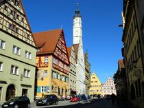 Die Herrngasse in Rothenburg ob der Tauber by gscheffbuch