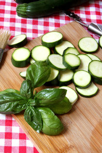 Grüne Woche | Zucchini und Basilikum by lizcollet