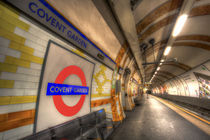 Covent Garden Tube Station von David Pyatt