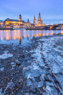 Dresden at Winter von Christine Büchler