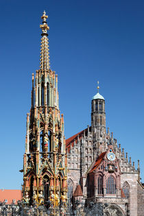 Nürnberg, Nuremberg, Schöner Brunnen und Frauenkirche von Norbert Probst
