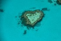 Heart Reef (Australia) by usaexplorer