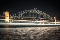 Sydney Harbour Bridge @ night von hummelos
