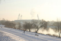 Bremen : Weserstadion mit Weser und Osterdeich im Winter by Torsten Krüger