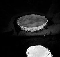 Hole II by Anna Kaznodziej
