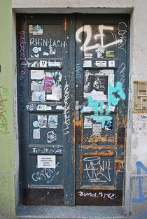 alte Tür in Zizkov, Prag... 2 von loewenherz-artwork