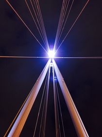 Golden Jubilee Bridge Light by Azzurra Di Pietro