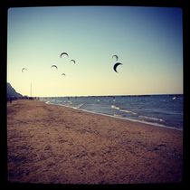 Flying kites by Azzurra Di Pietro