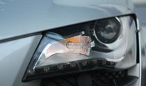 Audi R8 Scheinwerferlicht von Simone Marsig