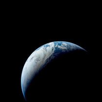 Crescent Earth taken from the Apollo 4 mission. von Stocktrek Images