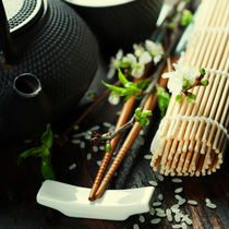 Chinese Tea Set and chopsticks von Natalia Klenova
