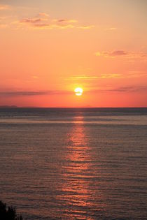 Sonnenaufgang am Meer ... Mallorca ... orange, rot, schwarz  Nr. 8 von Edeltraut K.  Schlichting
