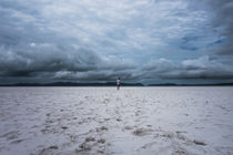 Cloudy day on Whitehaven Beach von Joao Henrique Couto e Silva