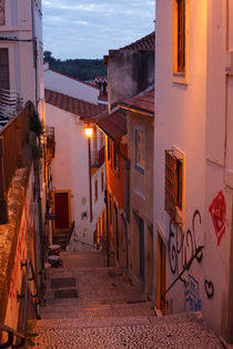 Coimbra : Altstadtgasse by Torsten Krüger