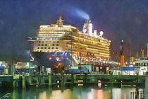 Cruise ship by Wolfgang Pfensig