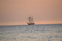 Segelschiff im Abendrot von Corinna Ruland