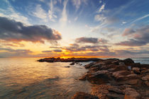 Sunset seascape. by Maxim Khytra