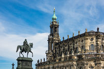 Reiterstandbild und Katholische Hofkirche in Dresden von Rico Ködder