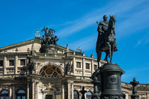 Reiterstandbild und Semperoper in Dresden von Rico Ködder