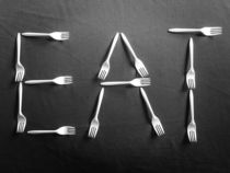 EAT alphabet with plastic forks in black and white von timla