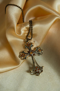 Ornamented cross pendant by Jarek Blaminsky