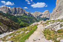Dolomiti - footpath in Val Badia by Antonio Scarpi