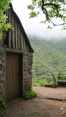 Die Hütte in den Bergen von Stephan Gehrlein