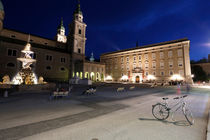 Residenzplatz und Dom zu Salzburg by geoland