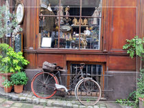 An old shop in town von Roland H. Palm
