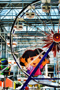El Circulo de Cielo Ferris Wheel by lanjee chee
