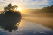 Flusslandschaft mit Nebel und Sonne von Bernhard Kaiser
