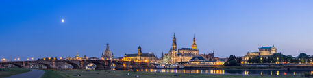 Dresden-skyline01-artflackes