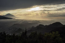 Teneriffa - Blick vom Anaga-Gebirge zum El Teide, 2 by Hartmut Binder
