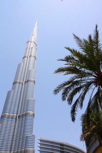 Der hohe Burj Khalifa by ann-foto