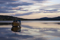 Boat on lake Funasdalssjon by John Stuij