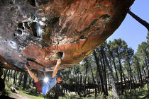 Bouldering in Albarracin von Manuel Bruque