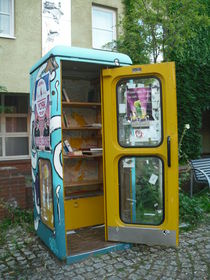 Streetlibrary am HOPPLA by Pia Roth